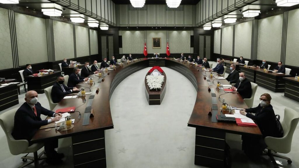 Cumhurbaşkanlığı Kabinesi bugün toplanıyor: Gündem asgari ücret