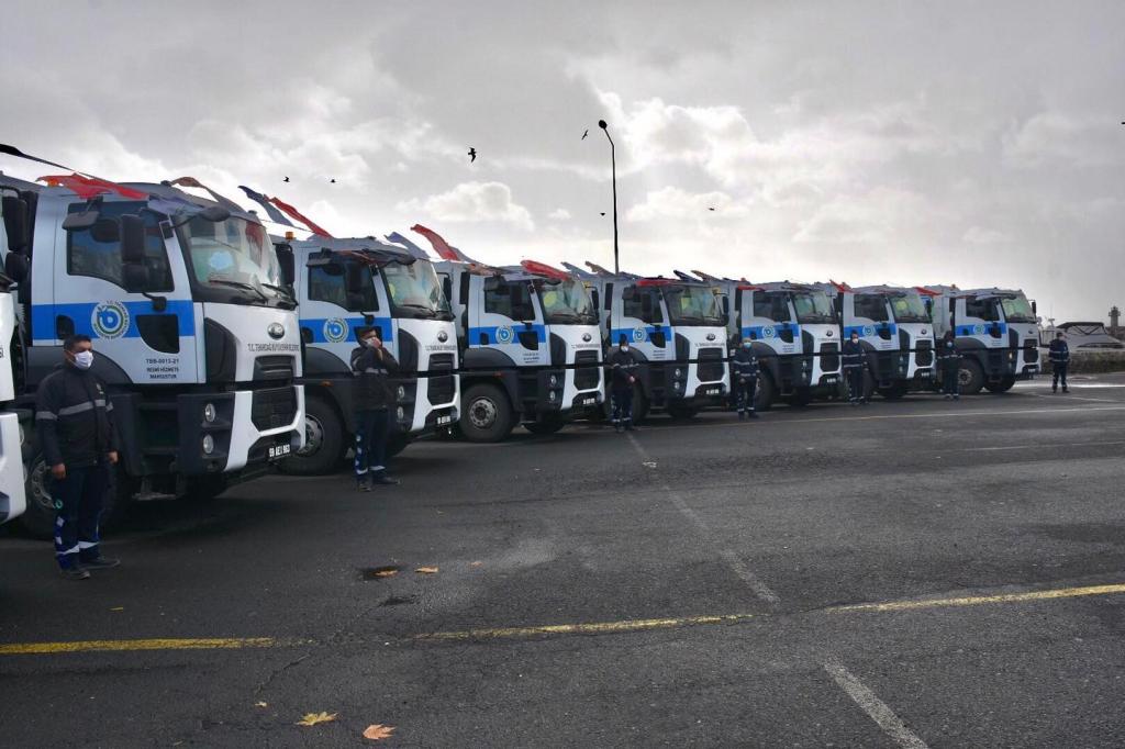 Büyükşehir, 11 temizlik aracını daha bünyesine kattı