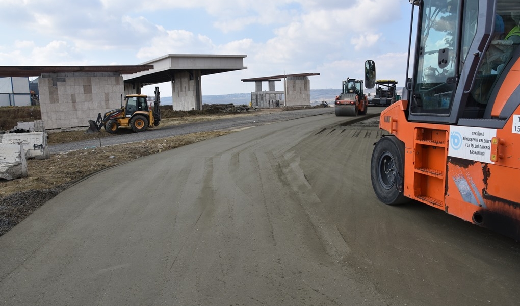 Otogarın bağlantı yolları tamamlanıyor
