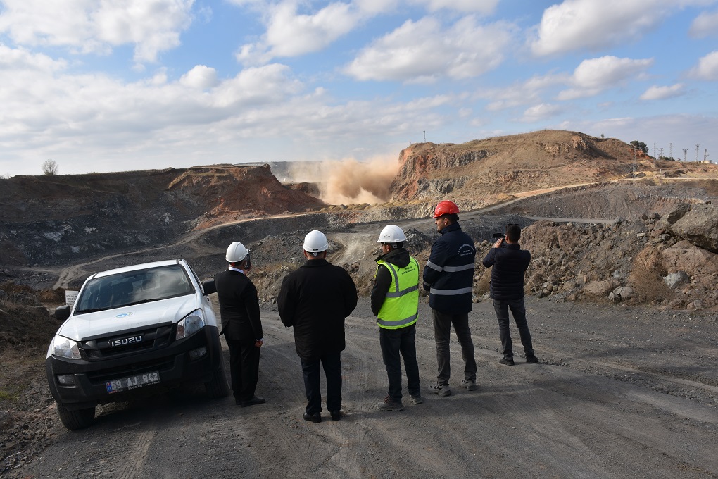 Albayrak: İlk kez patlatmalı üretim gerçekleştirdik