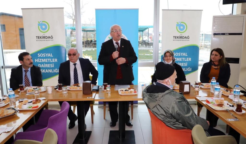 Büyükşehirden ‘Yaşlılar Haftası’ etkinliği