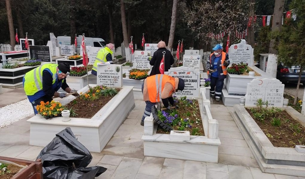 Büyükşehir, şehitlerini unutmadı