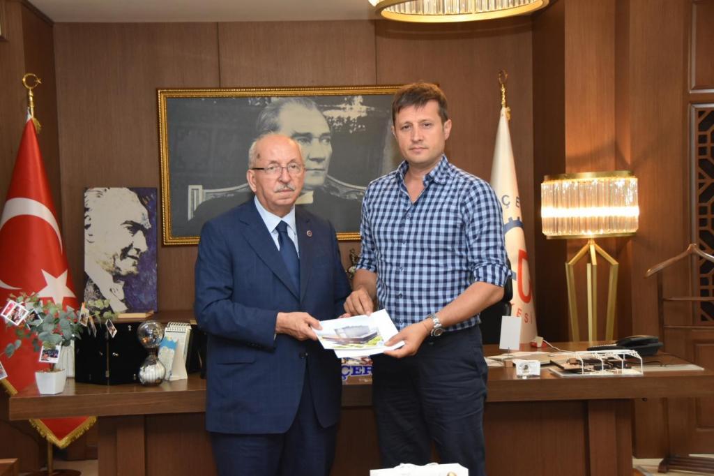 İlçe belediye başkanlarını açılışa davet etti