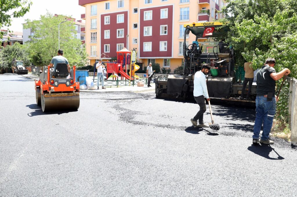 Asfalt çalışmaları GOP Mahallesi’nde devam ediyor