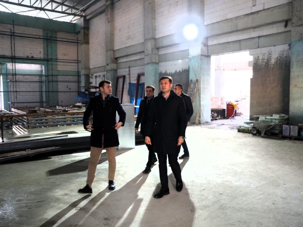 Düğün salonları tamamlanıyor