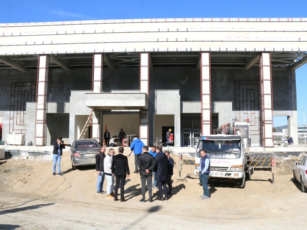 Düğün salonlarının yapımı tamamlanıyor