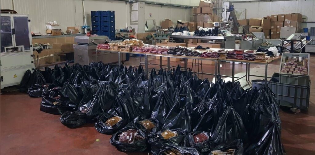 3,5 ton kaçak nargile tütünü ele geçti