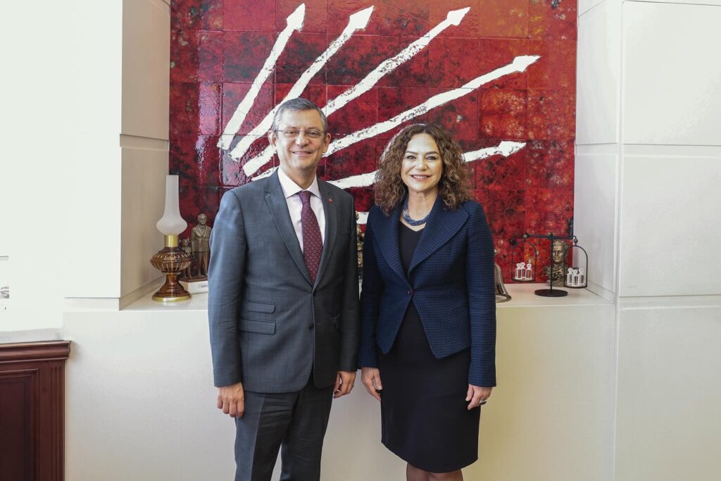 Tüm adayları tebrik etti… Bir kişi hariç