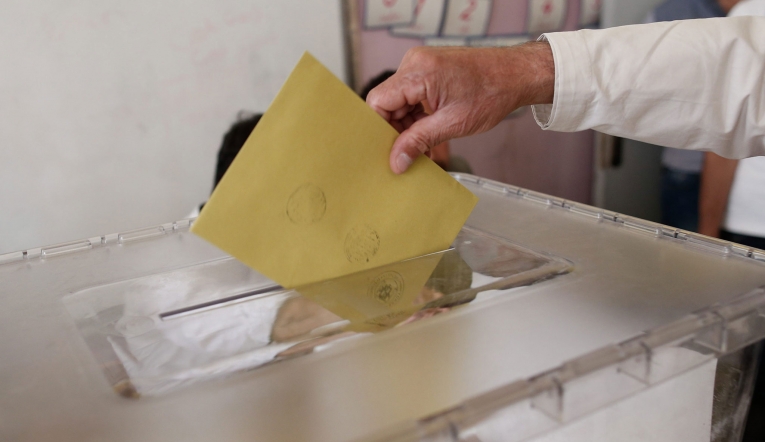 Okullara seçim tatili