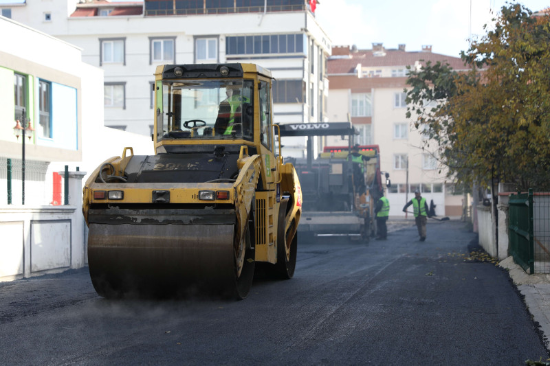 2 sokakta asfalt çalışmaları tamamlandı