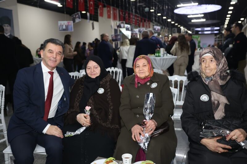 Kapaklı’da anlamlı proje: Kapaklı’nın çınarlarına dijital vefa köprüsü