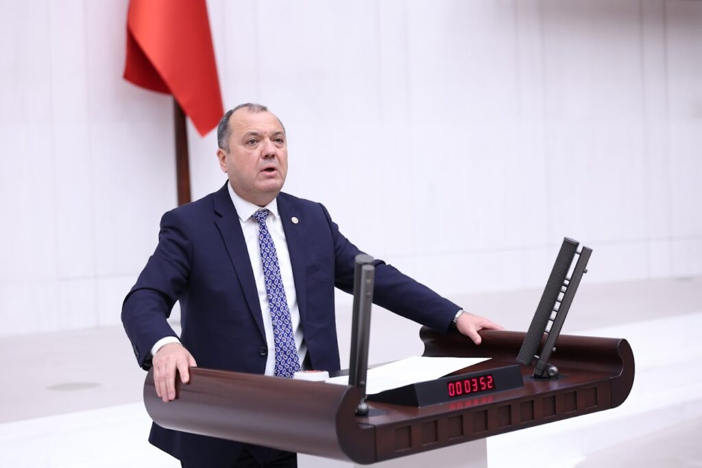 “Site yönetimlerindeki sahtekarlıklara çözüm yok”