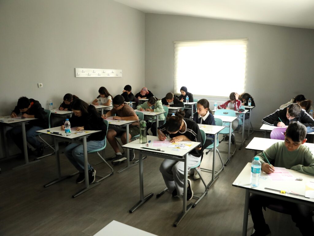 Halk Akademisi kurum kabul sınavı yapıldı